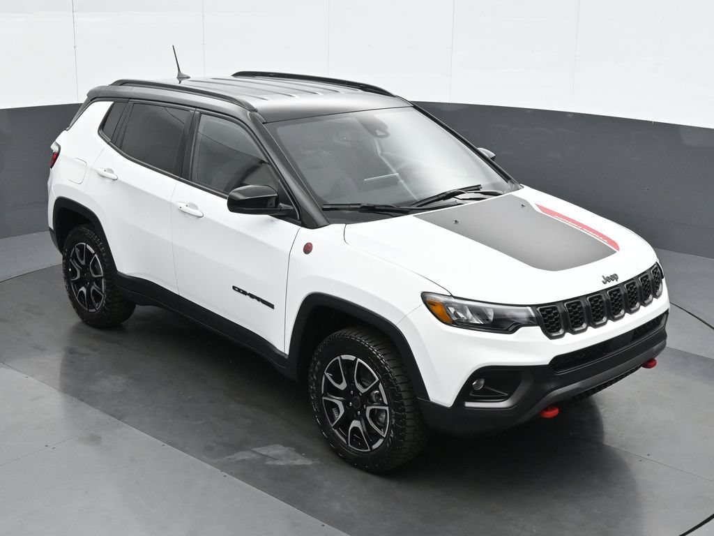 Used 2026 Jeep Compass Trailhawk AWD/4WD image 28