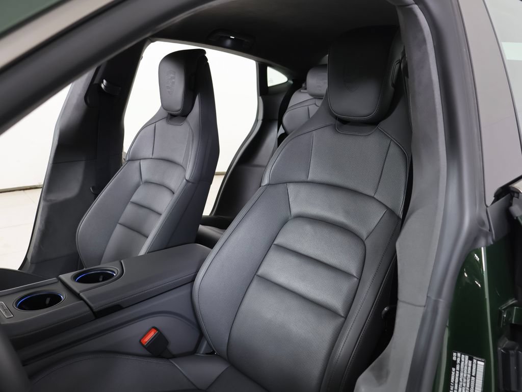 Certified 2025 Porsche Taycan Turbo AWD/4WD image 6