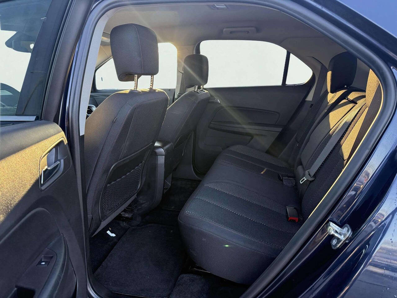 Used 2015 Chevrolet Equinox LT w/ Driver Convenience Package image 11