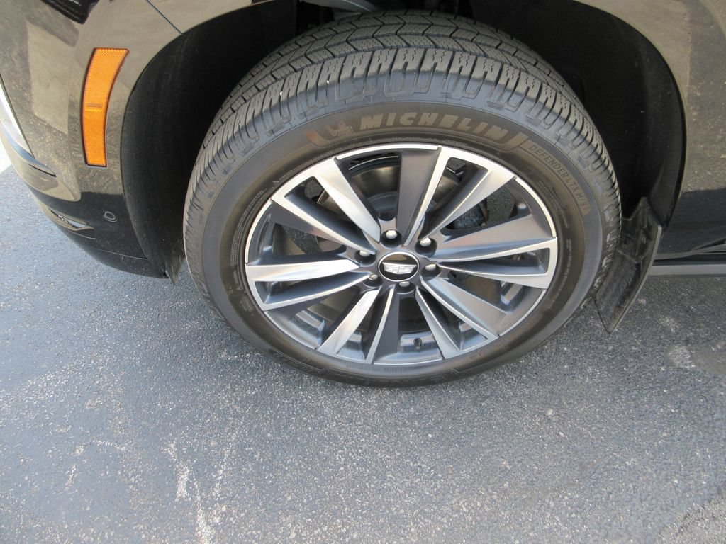Certified 2026 Cadillac Escalade ESV Sport w/ Touring Package AWD/4WD image 13