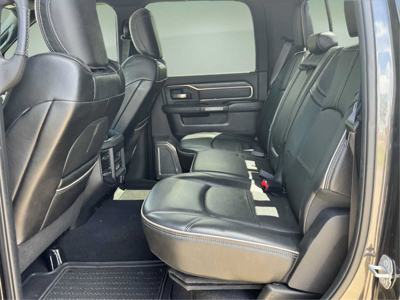 Used 2019 RAM 2500 Limited AWD/4WD image 24