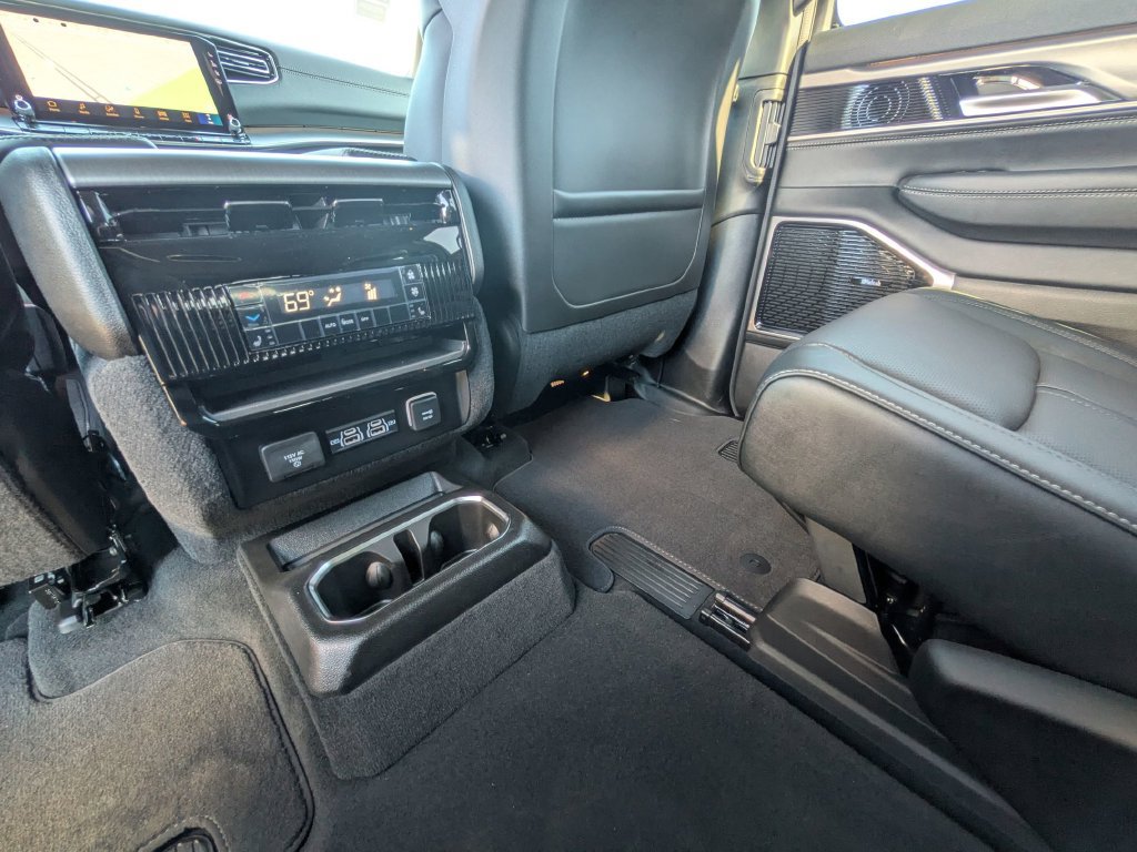 New 2026 Jeep Grand Wagoneer Limited w/ Premium Group II AWD/4WD image 33