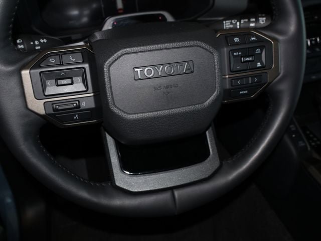 Used 2025 Toyota Land Cruiser image 23