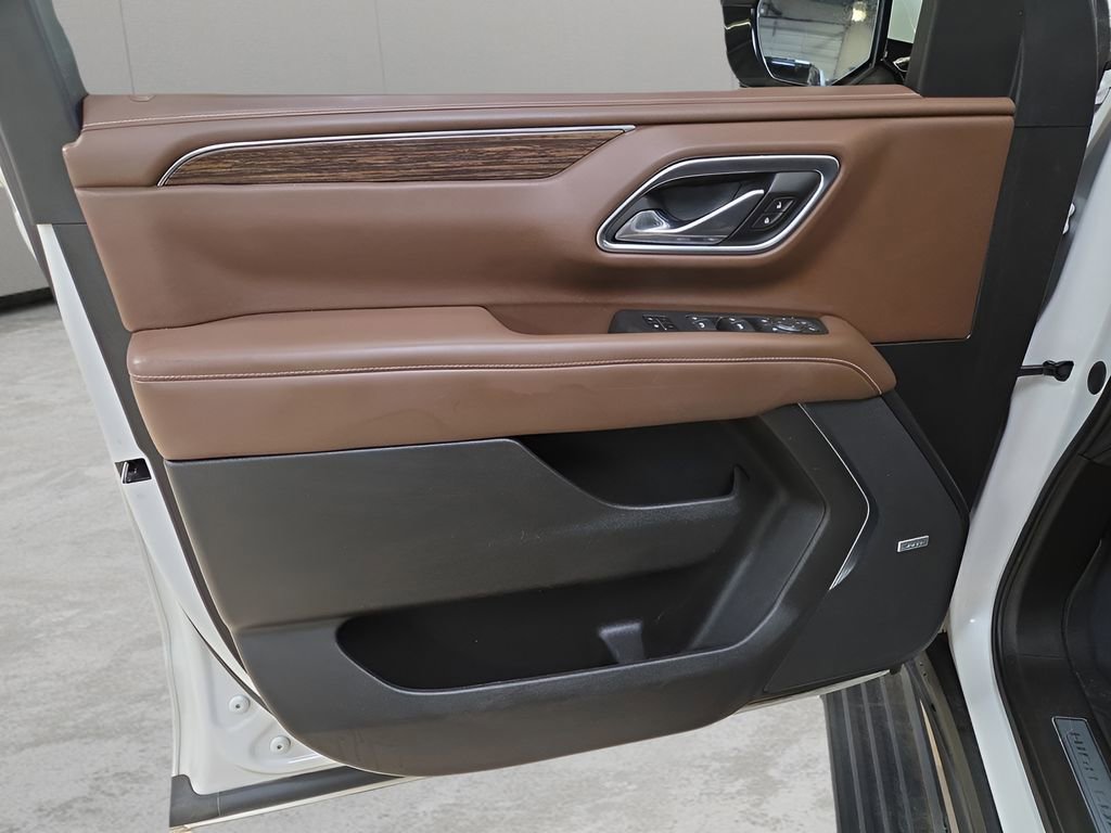 Used 2021 Chevrolet Suburban High Country image 10