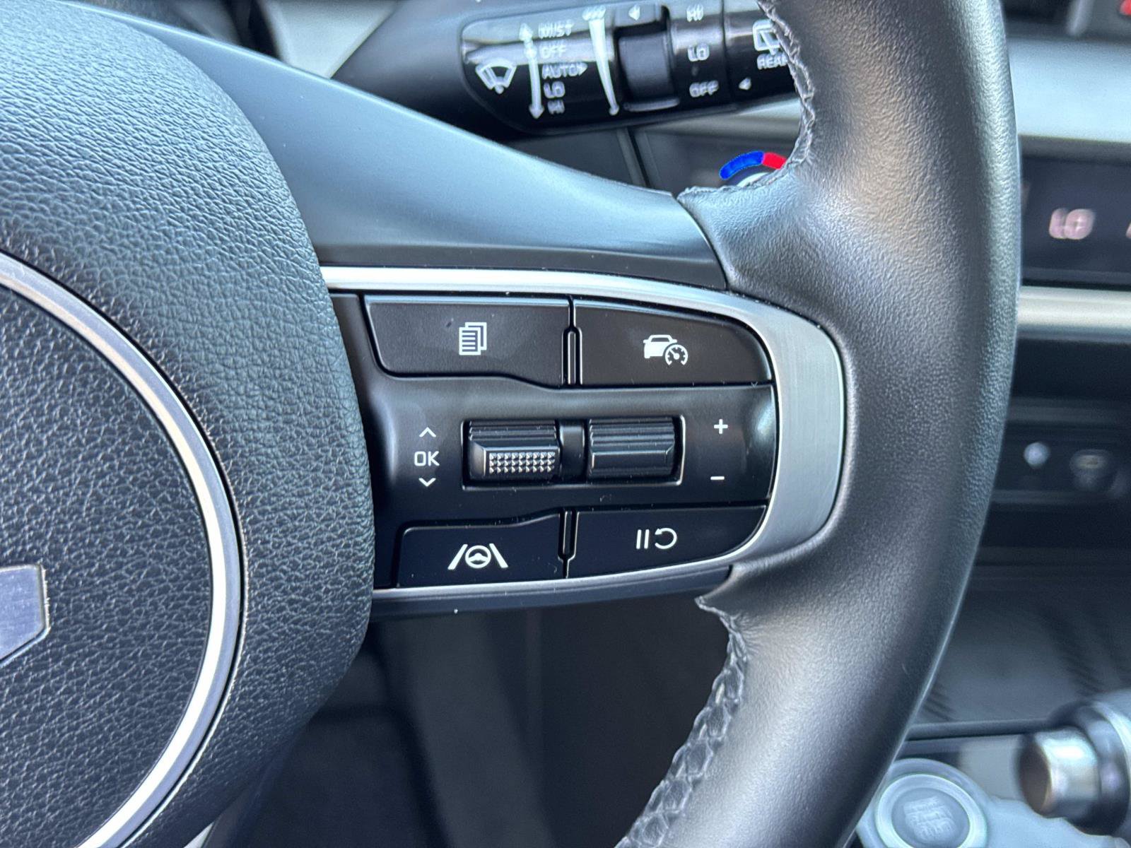 Used 2023 Kia Sportage EX FWD image 12