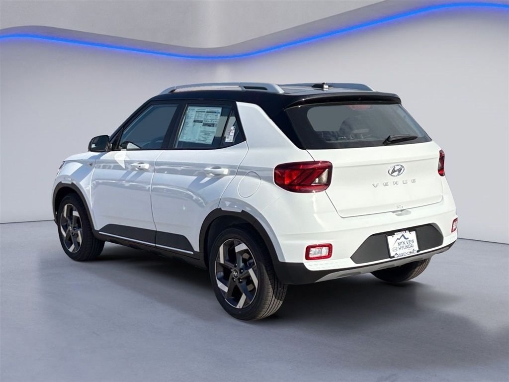 New 2026 Hyundai Venue SEL FWD image 6