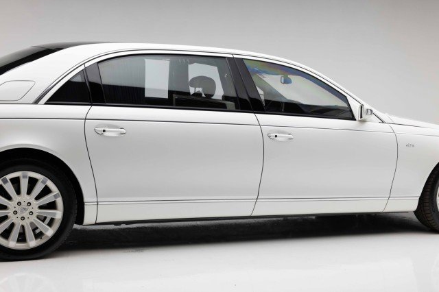 Used 2009 Maybach 62 S RWD image 35