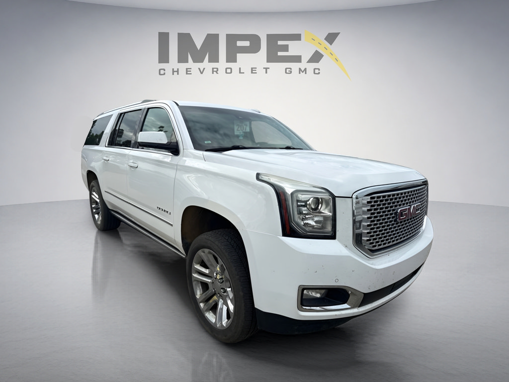 Used 2017 GMC Yukon XL Denali w/ Open Road Package AWD/4WD image 6