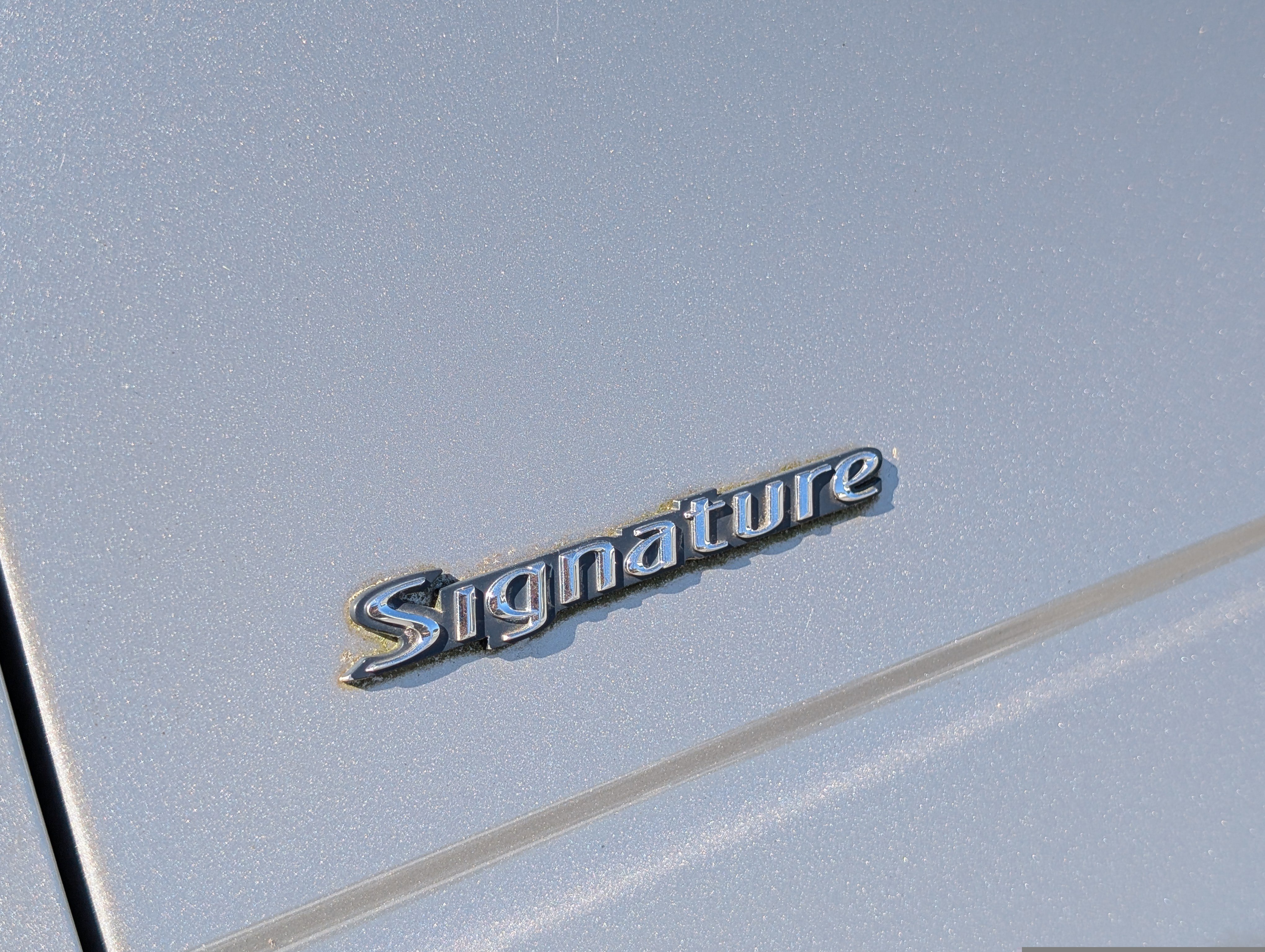 Used 2003 Lincoln Town Car Signature RWD image 6