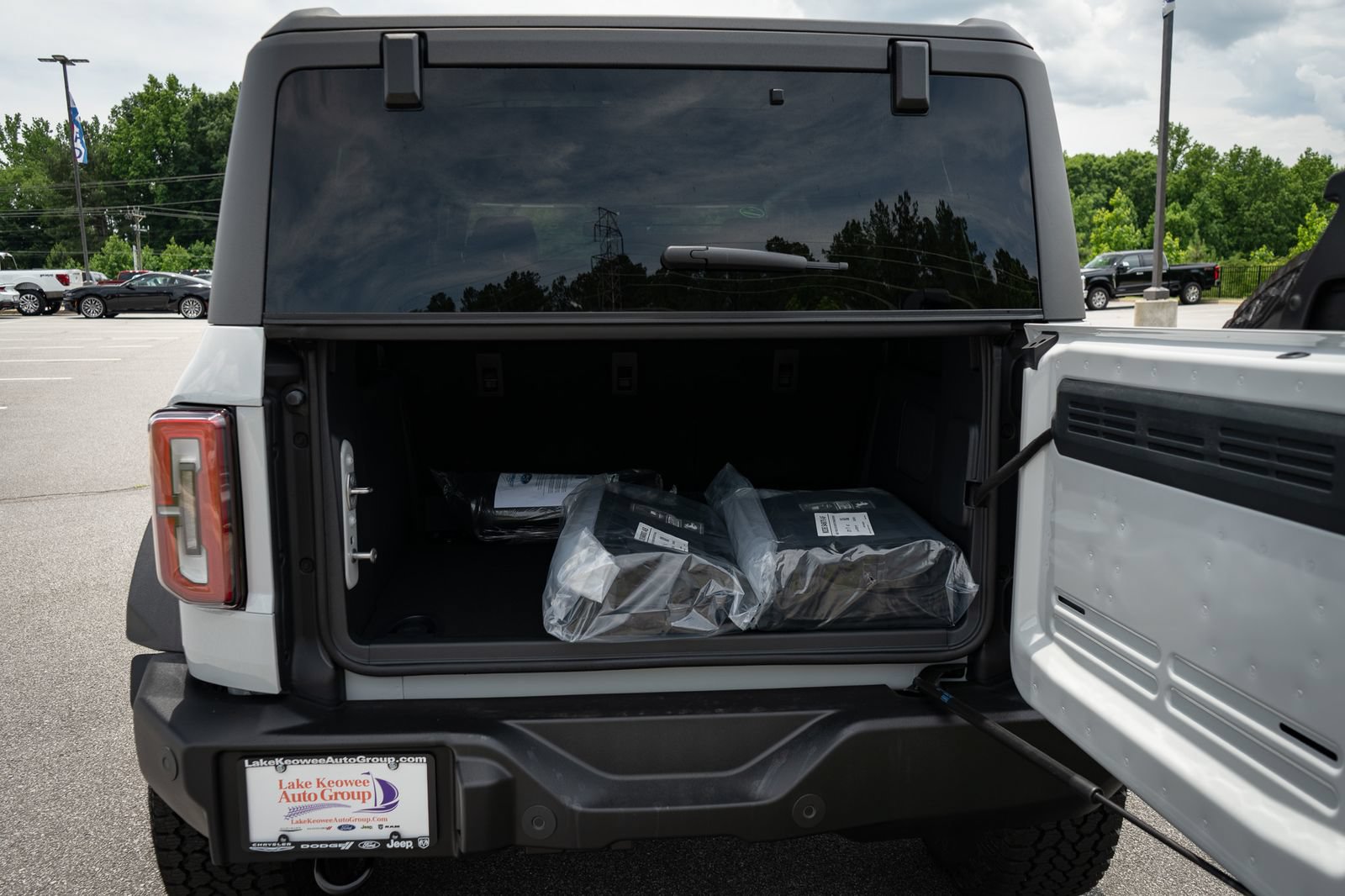New 2026 Ford Bronco Outer Banks w/ Sasquatch Package AWD/4WD image 9