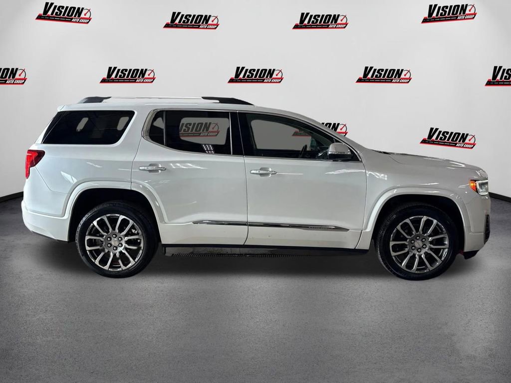 Used 2023 GMC Acadia Denali w/ Denali Technology Package image 4