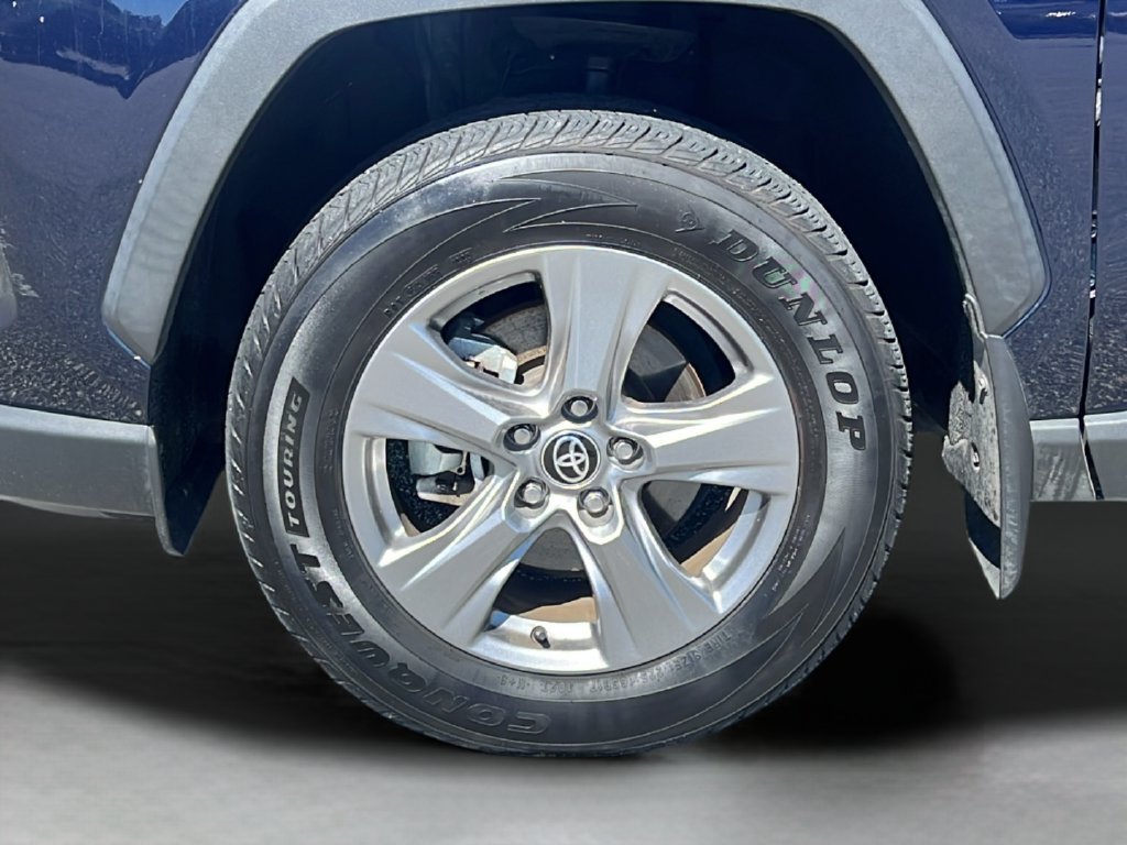 Used 2024 Toyota RAV4 XLE w/ Convenience Package FWD image 26