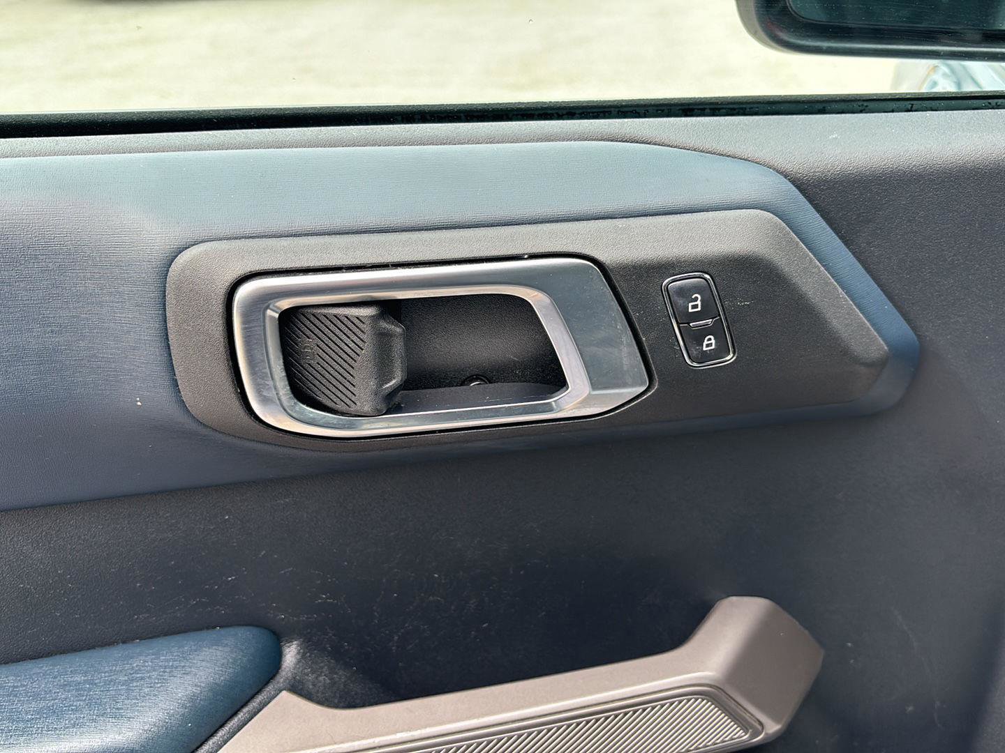 Used 2023 Ford Bronco Outer Banks image 16