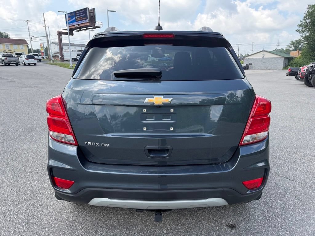 Used 2022 Chevrolet Trax LT w/ LT Convenience Package AWD/4WD image 4
