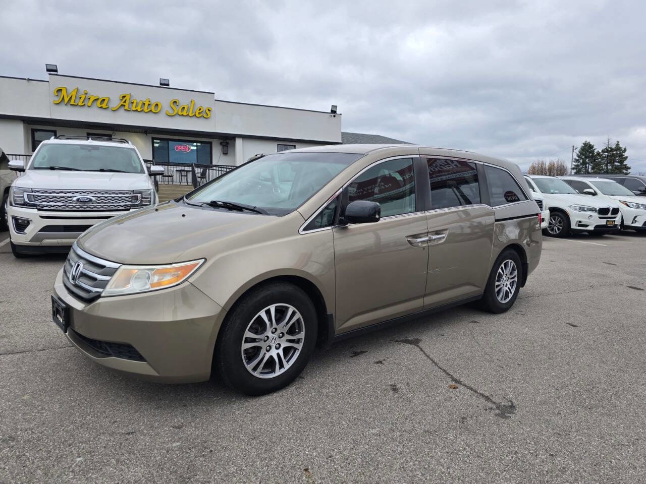 Used 2011 Honda Odyssey EX image 1