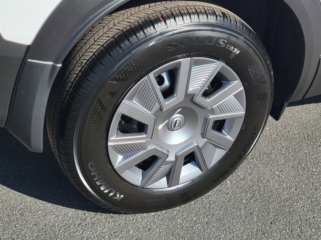 New 2026 Nissan Kicks S FWD image 3