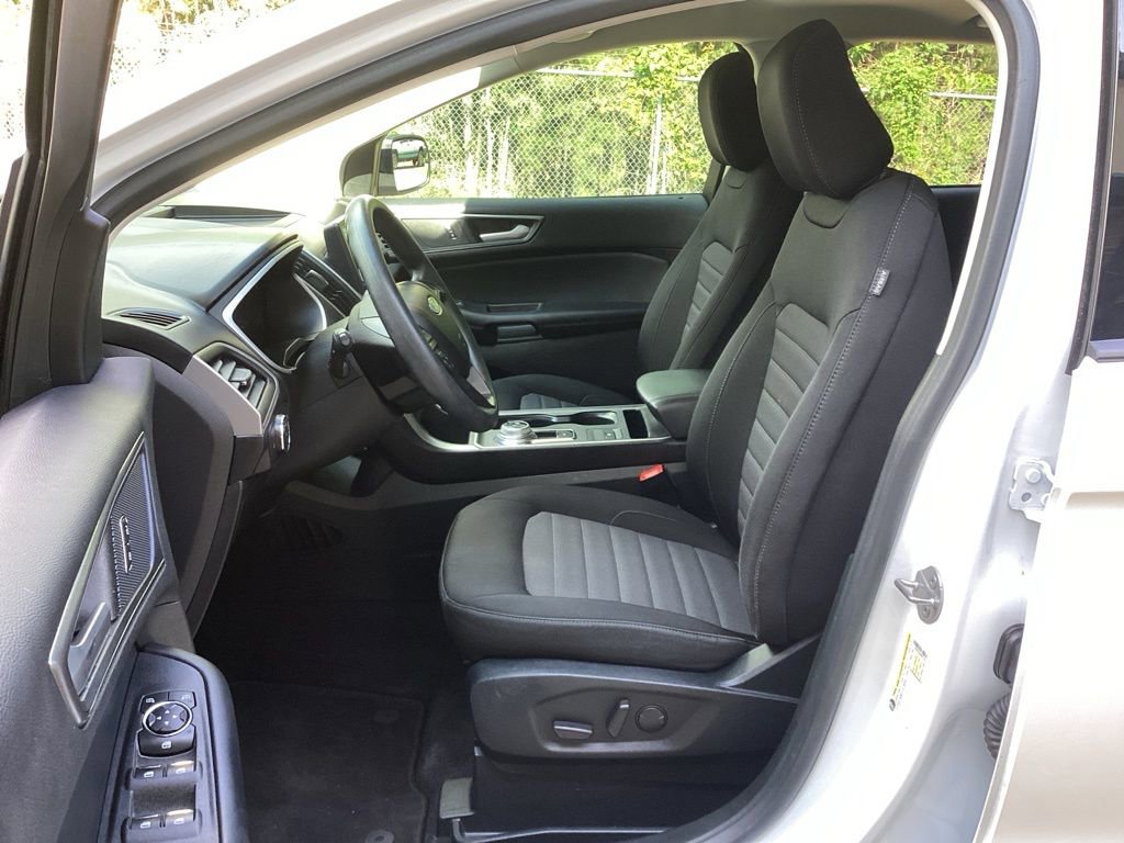 Used 2021 Ford Edge SE FWD image 23