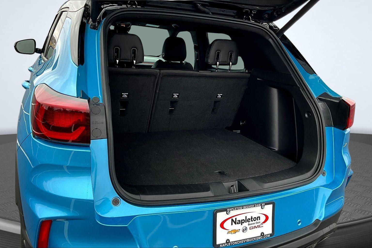 Used 2025 Chevrolet TrailBlazer RS w/ Convenience Package image 5