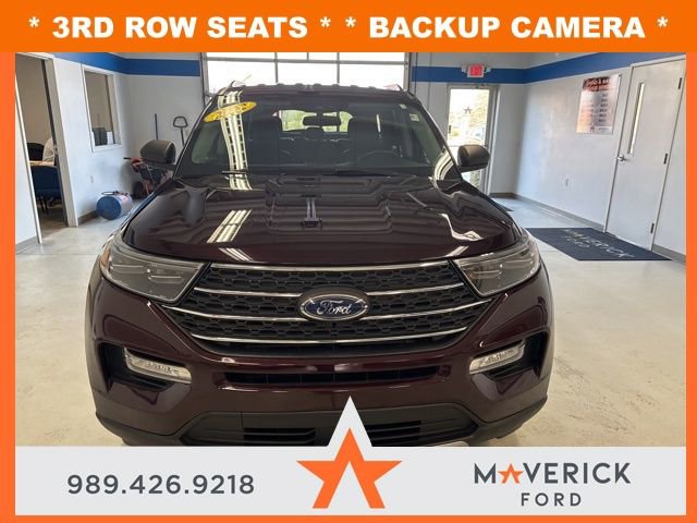 Used 2022 Ford Explorer XLT w/ Equipment Group 202A image 2