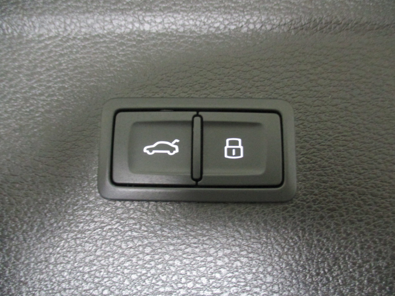 Used 2022 Audi Q5 2.0T Premium Plus image 16