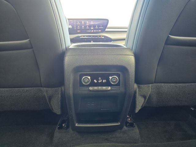 Used 2025 Buick Enclave Sport Touring image 19