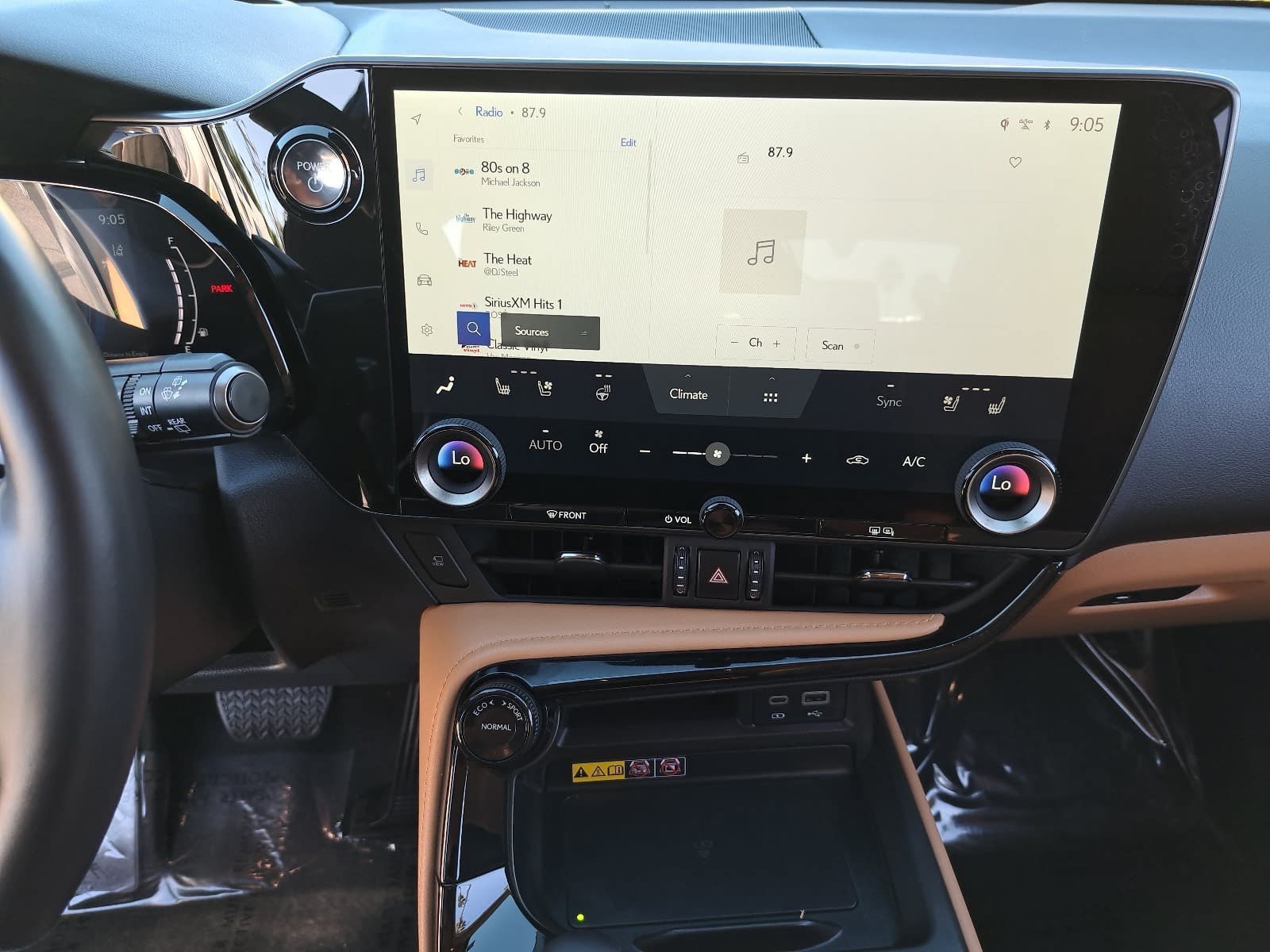 Used 2026 Lexus NX 350h AWD w/ Accessory Package (2T) image 22