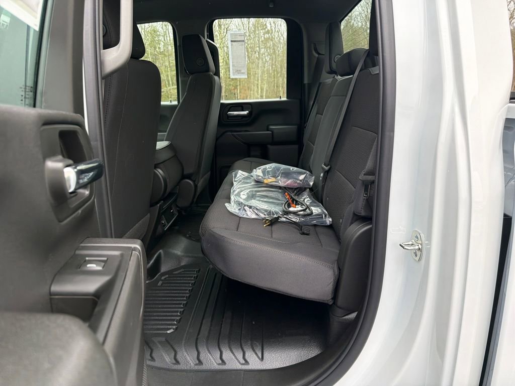 New 2026 GMC Sierra 3500 Pro w/ X31 Off-Road Package AWD/4WD image 18
