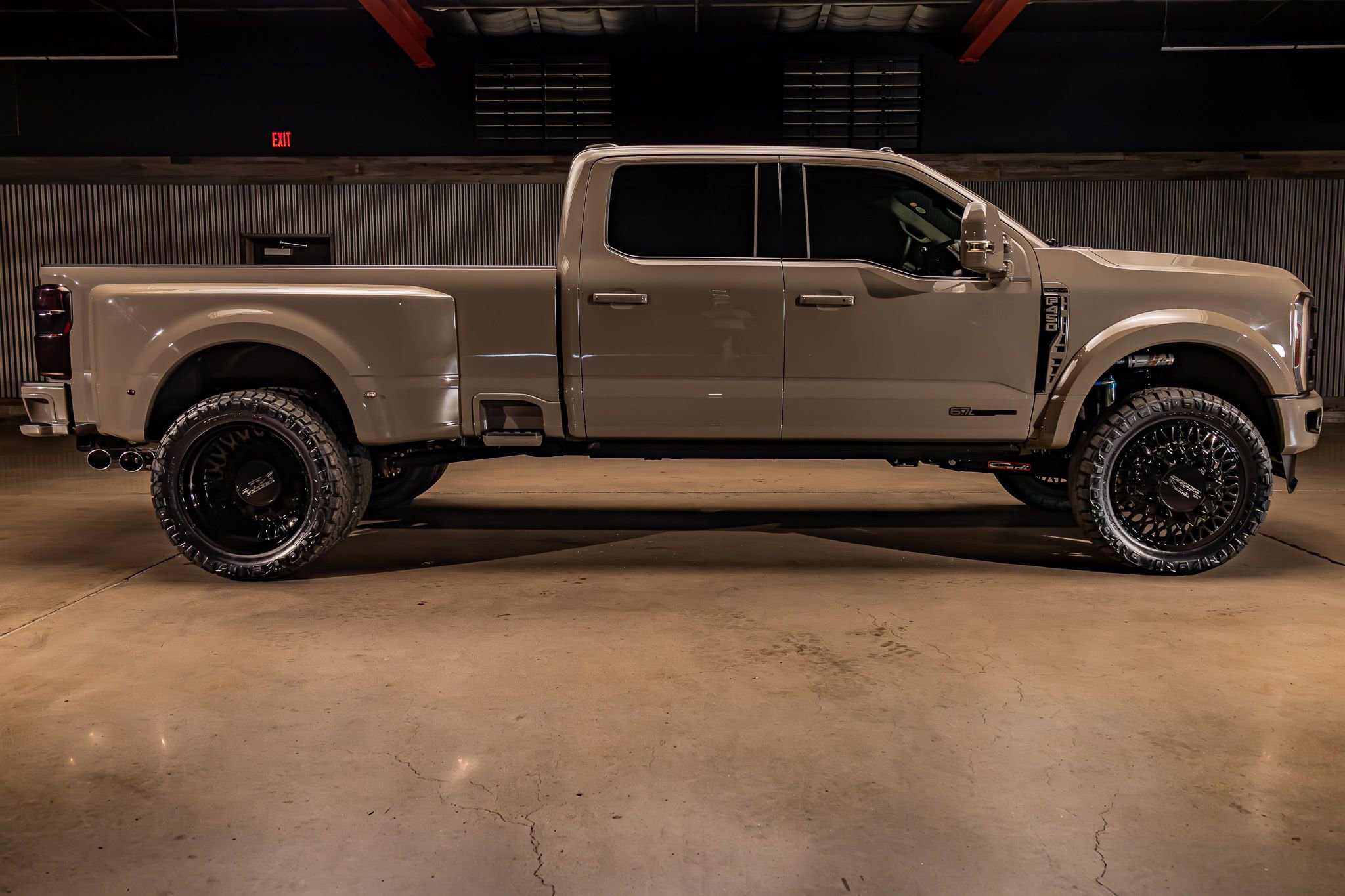 Used 2026 Ford F450 Platinum w/ Platinum Plus Package AWD/4WD image 11