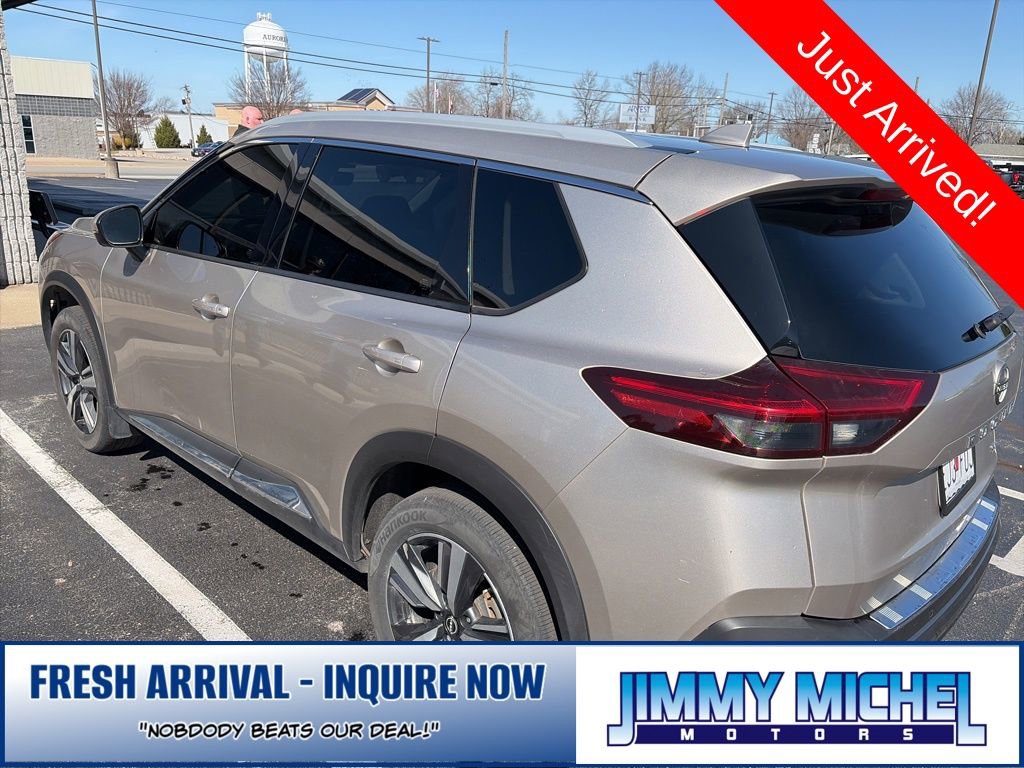 Used 2023 Nissan Rogue SL w/ SL Premium Package image 6