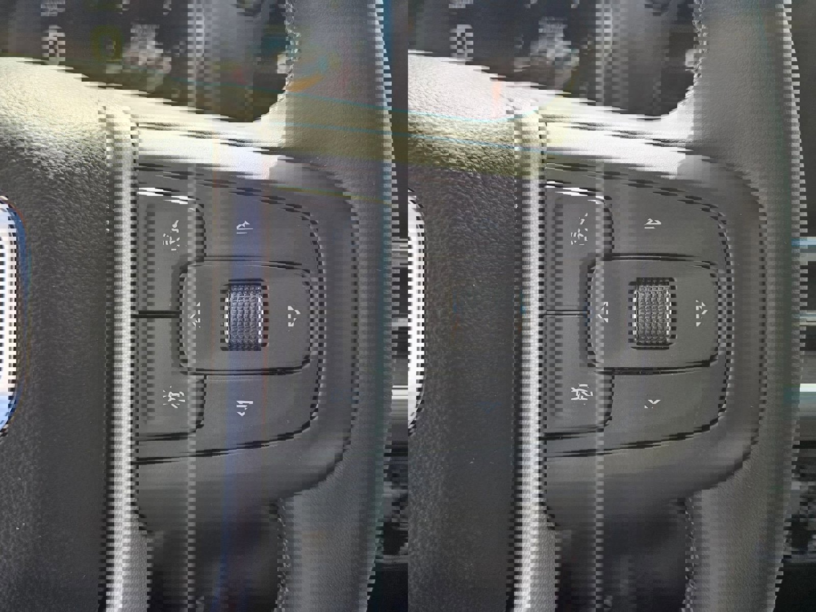 New 2026 GMC Sierra 2500 SLT w/ SLT Convenience Package image 14