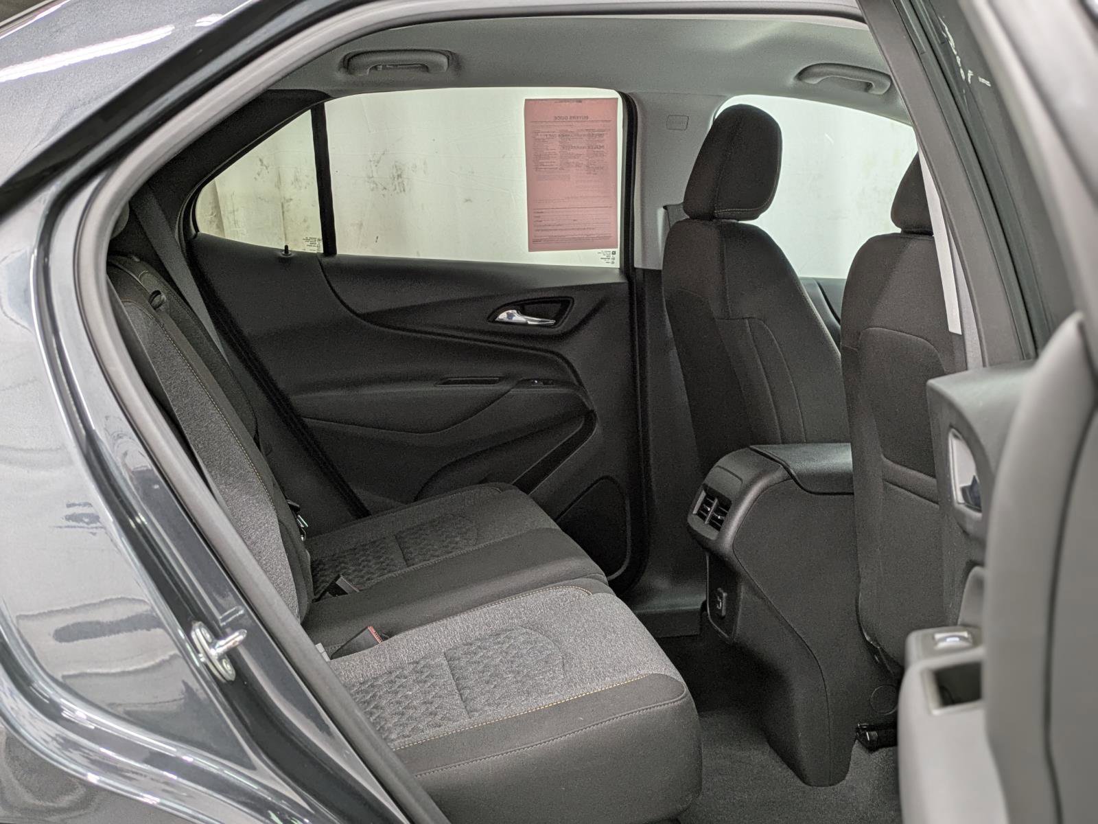 Used 2023 Chevrolet Equinox LT w/ Driver Convenience Package image 19