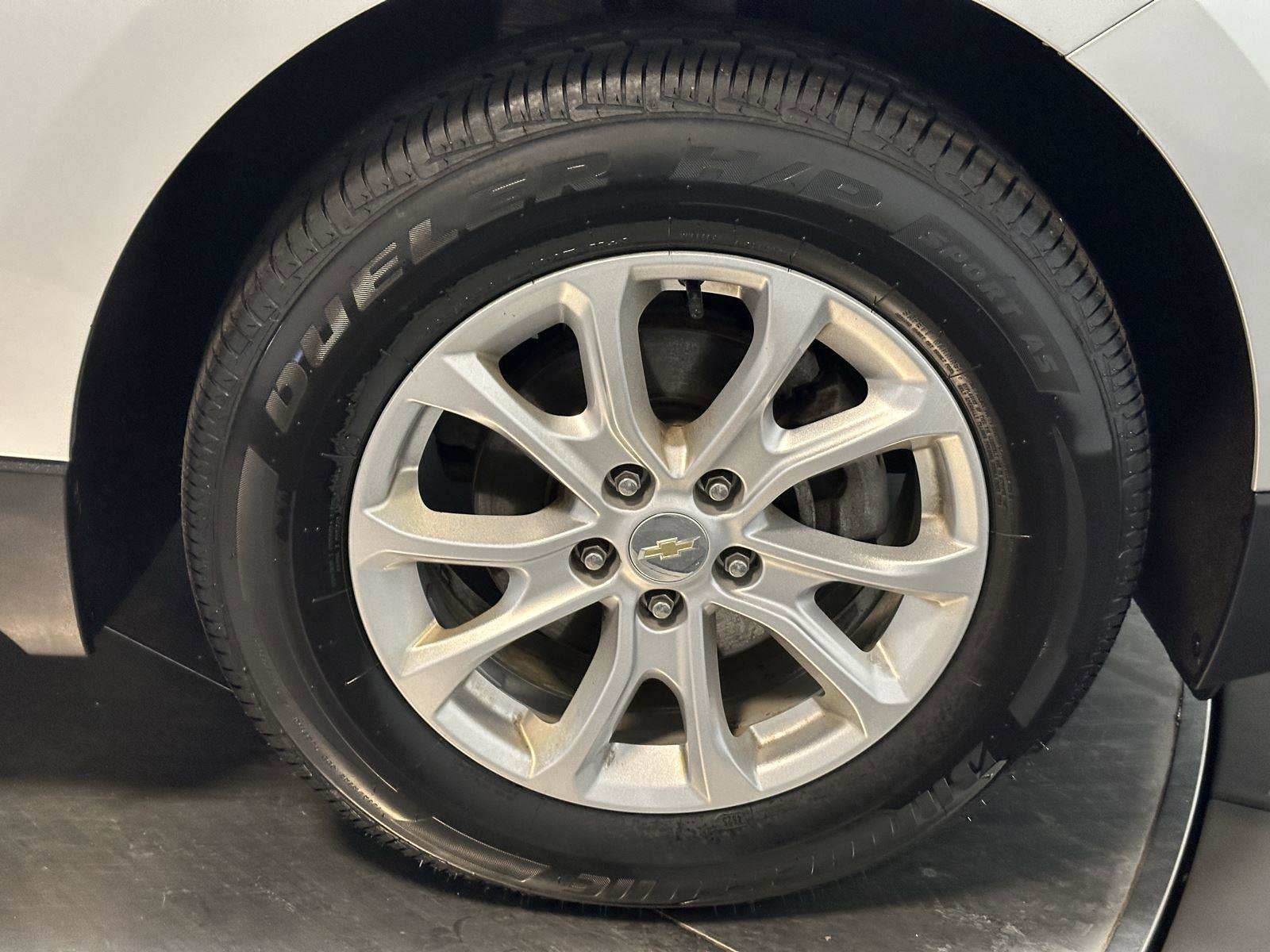 Used 2020 Chevrolet Equinox LS w/ LS Convenience Package image 17