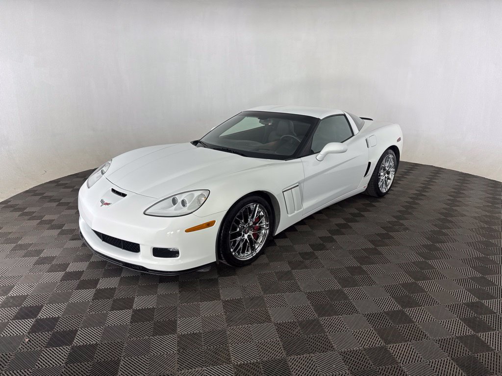 Used 2012 Chevrolet Corvette Grand Sport w/ 3LT Preferred Equipment Group RWD image 4
