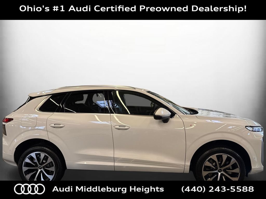 Certified 2026 Audi Q3 quattro 2.0T AWD/4WD image 11