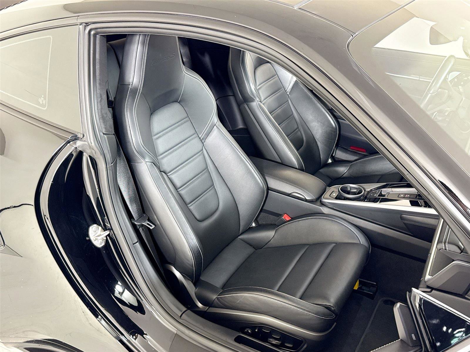 Used 2021 Porsche 911 Turbo S image 29