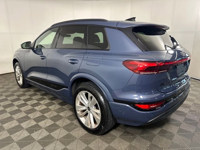 Used 2025 Audi Q6 e-tron Premium Plus w/ Premium Plus RWD image 5