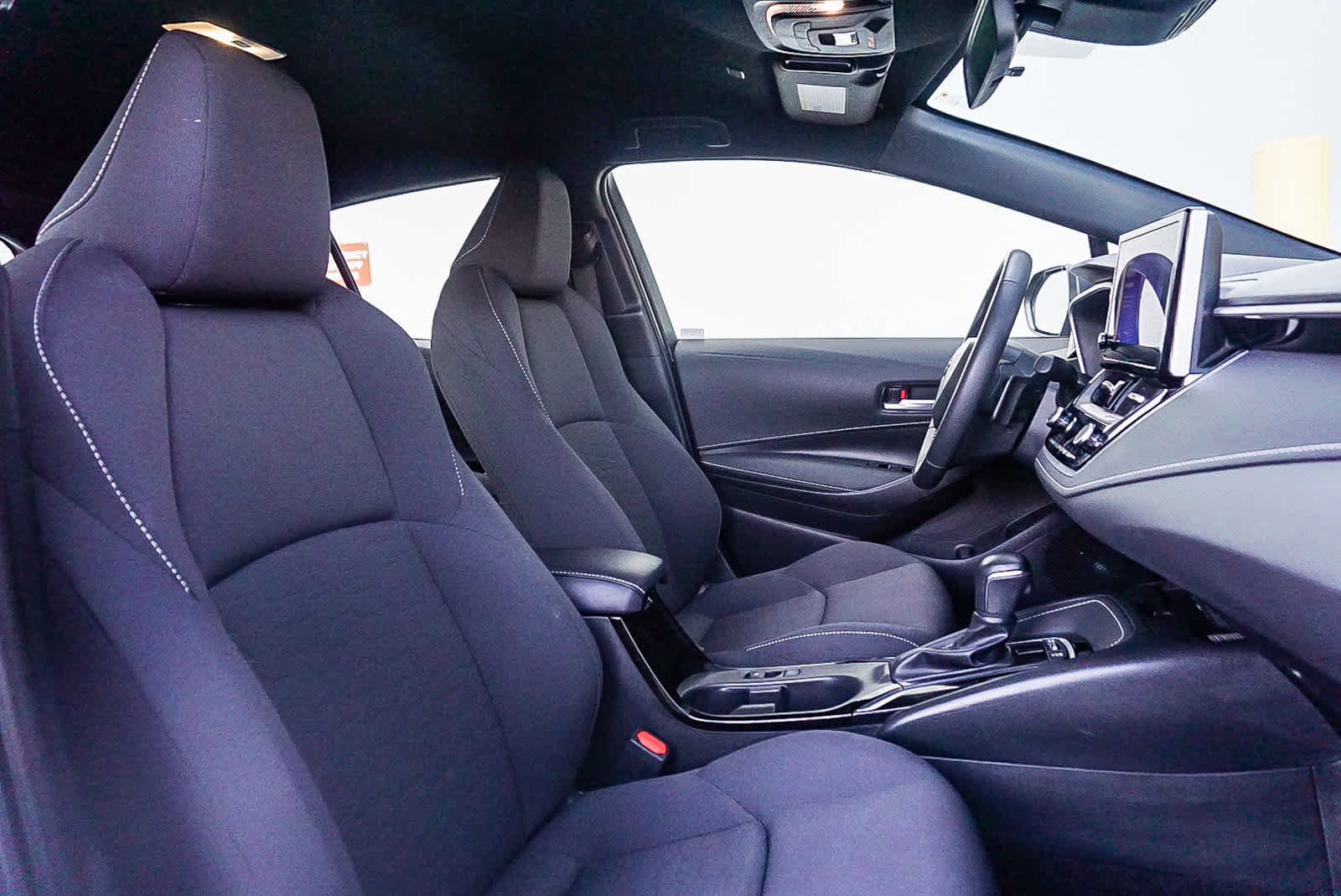 Used 2024 Toyota Corolla SE image 17