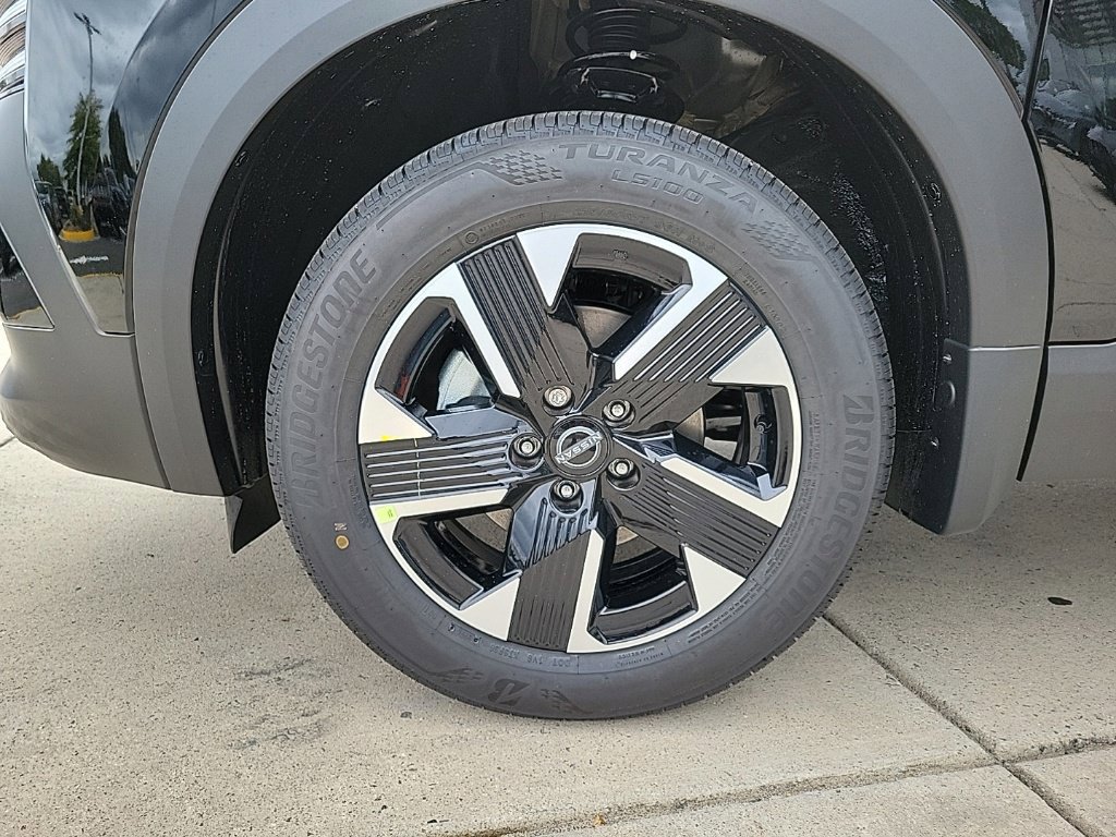 New 2027 Nissan Kicks SV AWD/4WD image 9