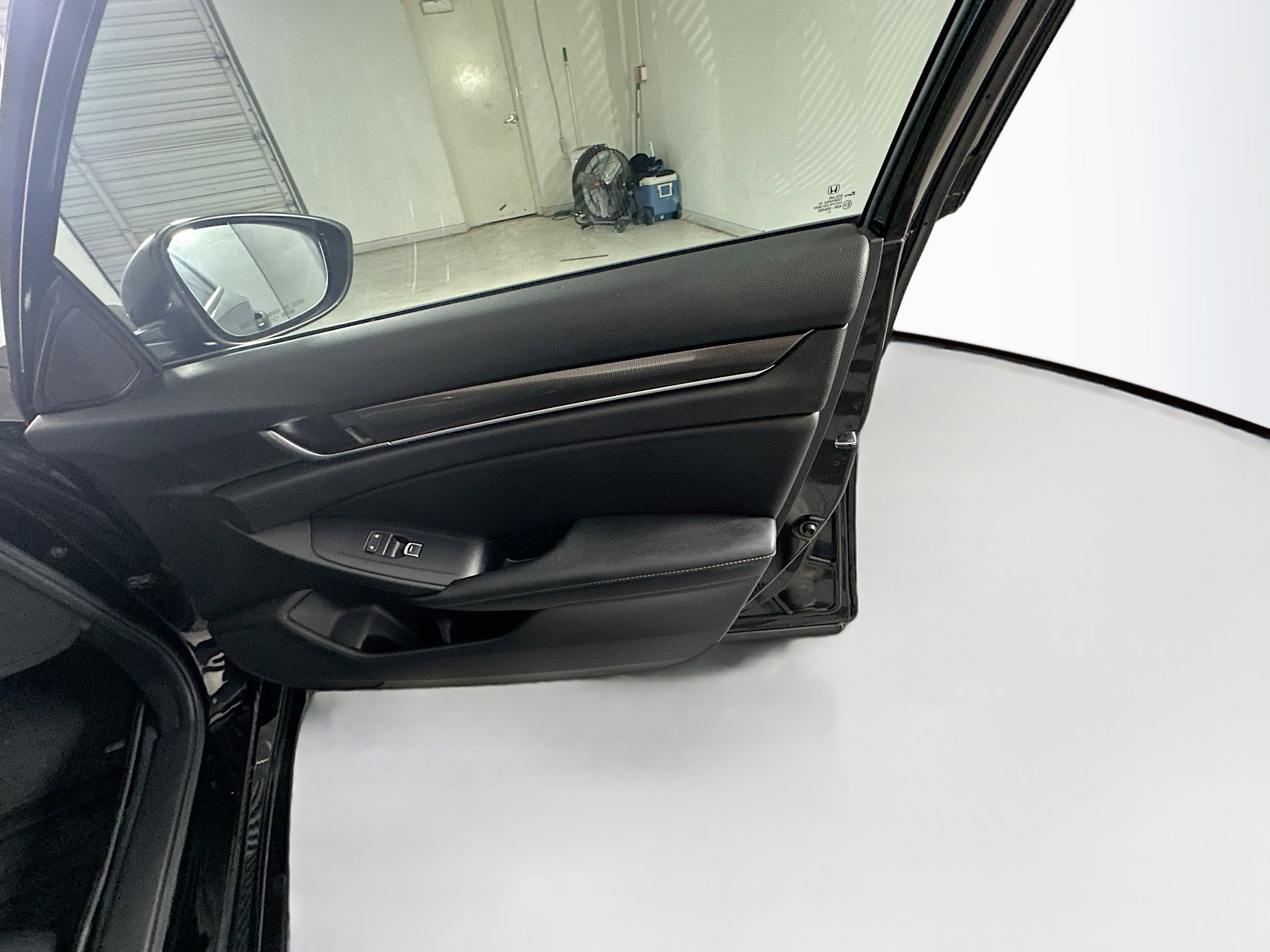 Used 2022 Honda Accord Sport image 30