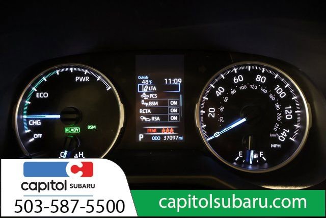 Used 2022 Toyota RAV4 LE image 17