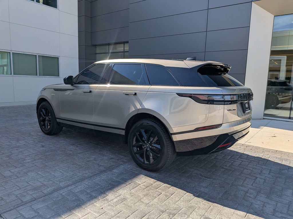 Certified 2026 Land Rover Range Rover Velar Dynamic SE AWD/4WD image 7