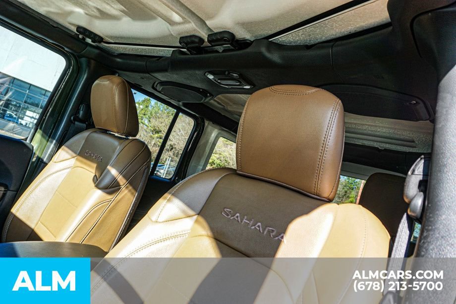 Used 2022 Jeep Wrangler Unlimited Sahara w/ Dual Top Group image 18