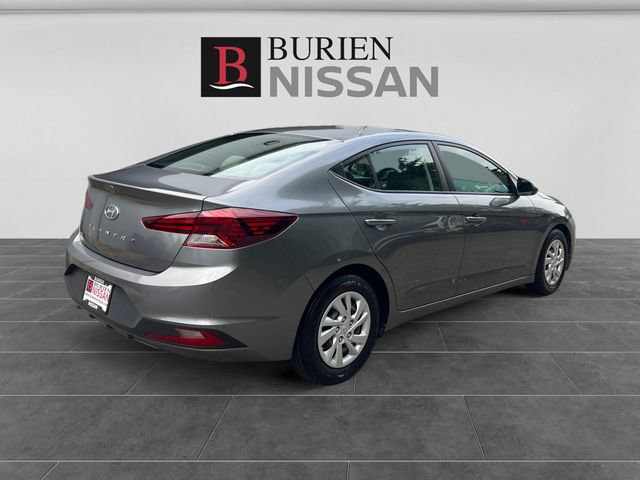 Used 2020 Hyundai Elantra SE w/ Cargo Package (C1) FWD image 5