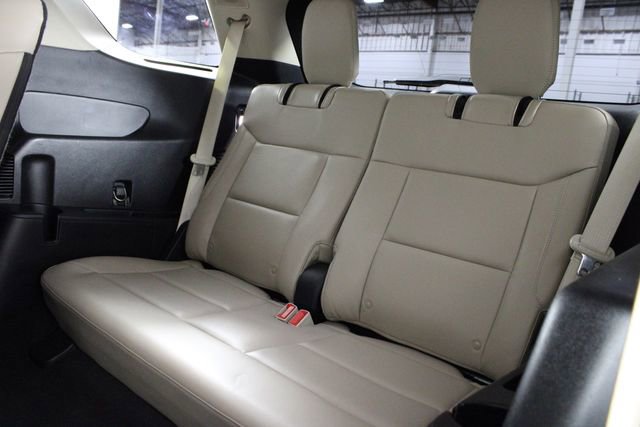 Used 2022 Ford Explorer Limited w/ Equipment Group 301A image 16