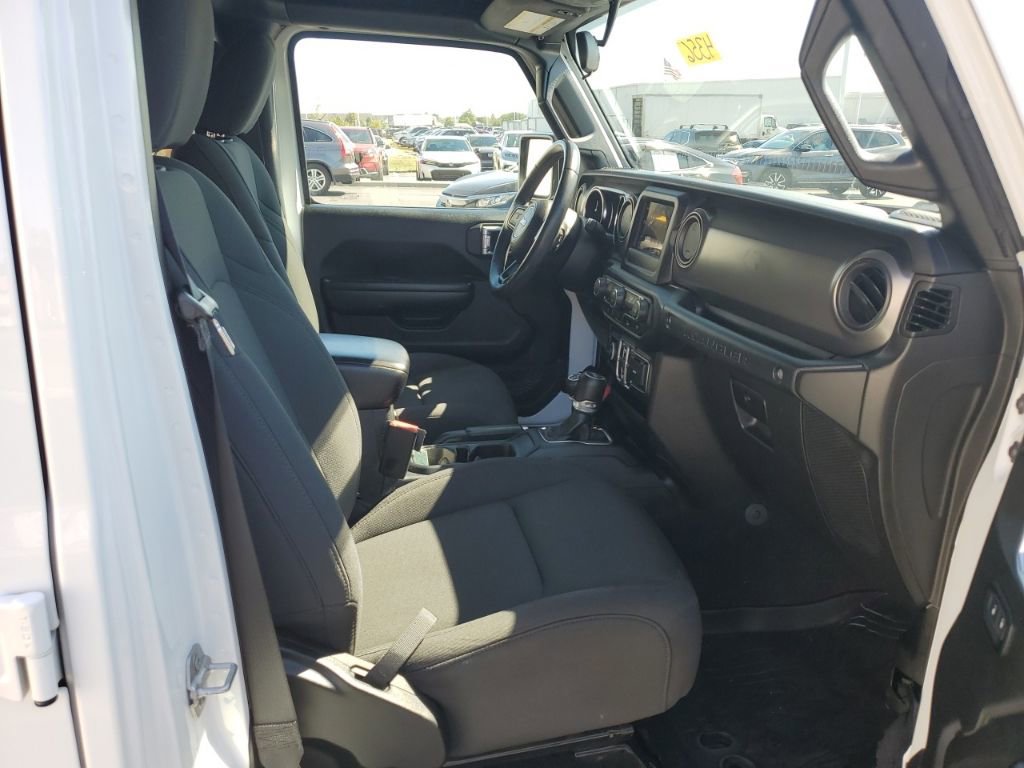 Used 2021 Jeep Wrangler Unlimited Sport image 31