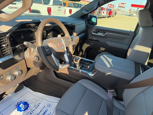 New 2026 GMC Sierra 1500 SLT image 16