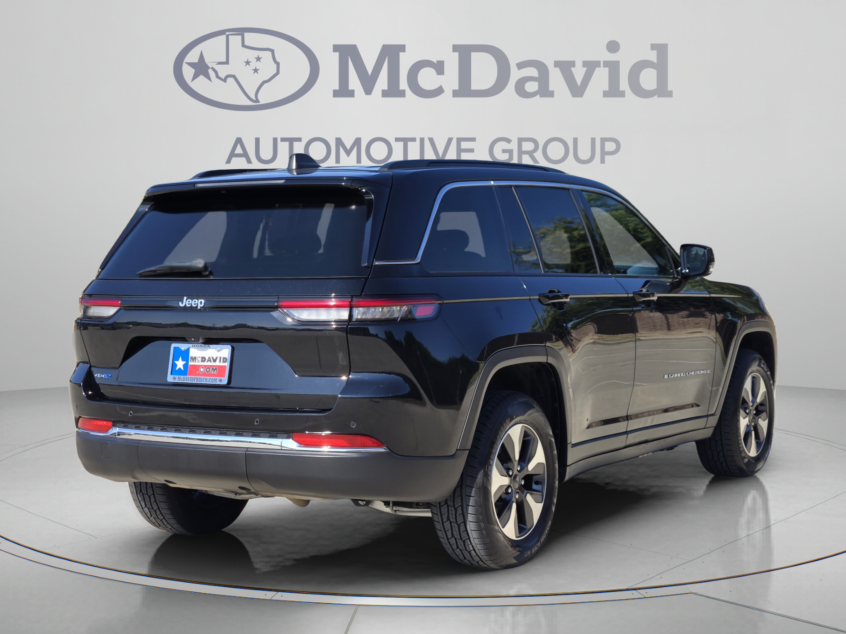 Used 2024 Jeep Grand Cherokee Limited 4xe AWD/4WD image 6