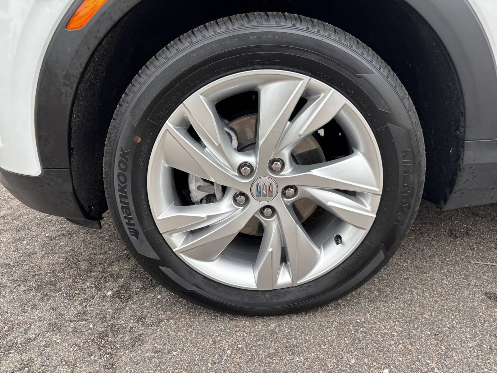 Used 2025 Buick Encore GX Preferred FWD image 30