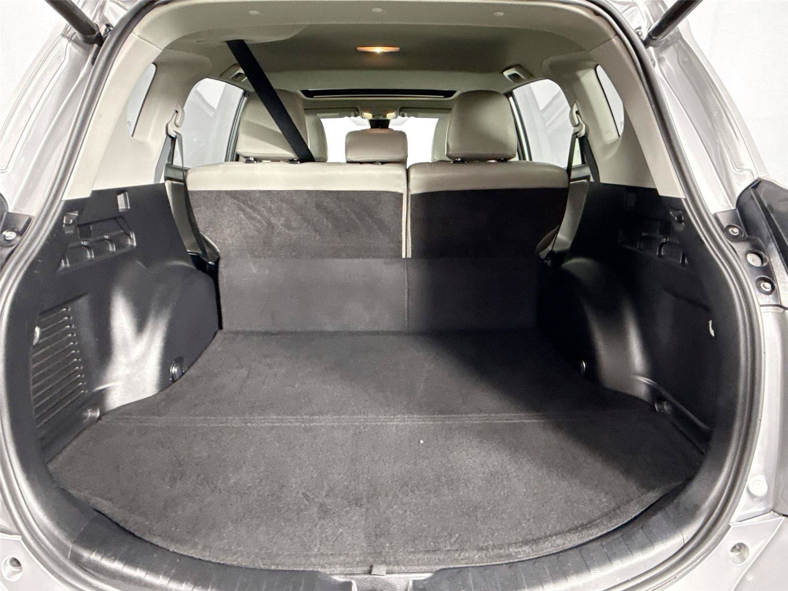 Used 2017 Toyota RAV4 XLE FWD image 36