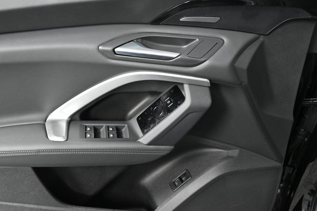 New 2025 Audi Q5 Premium Plus w/ Premium Plus AWD/4WD image 6